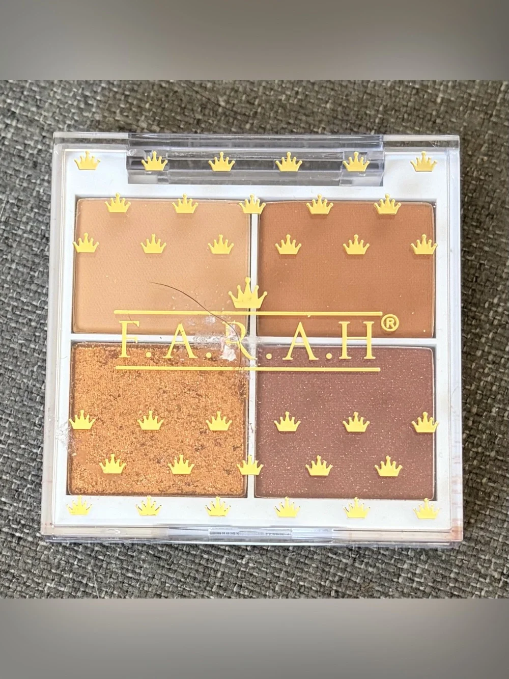 T.A.R.A.H Warm Neutral 4-Color Eyeshadow Palette - Golden Brown